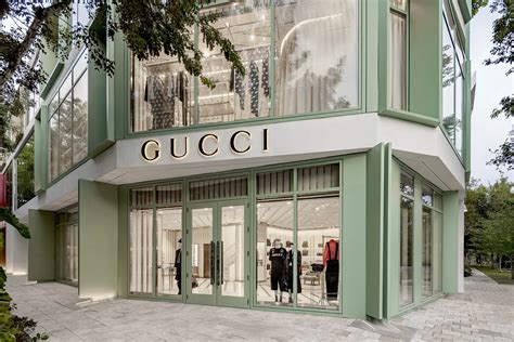 gucci outlet miami online|gucci store miami florida.